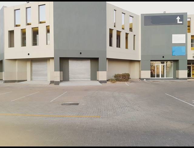 429M² SHOWROOM TO LET IN HALFWAY HOUSE